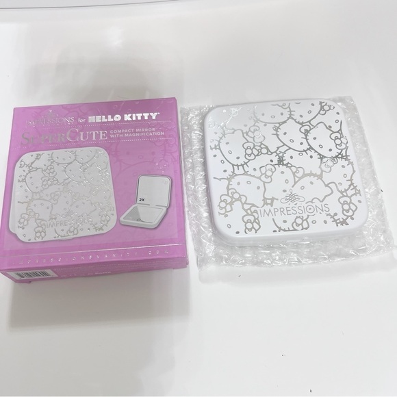 NEW Impressions x Hello Kitty® Supercute Compact Mirror with Magnification - Picture 6 of 7
